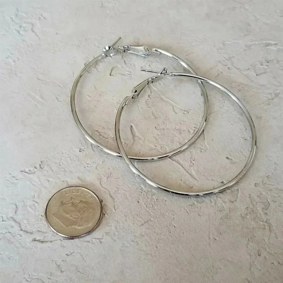 Minimalist Classic Sleek Silver Large Hoop Earrings 50mm 2" Leverback - Picture 5 of 6